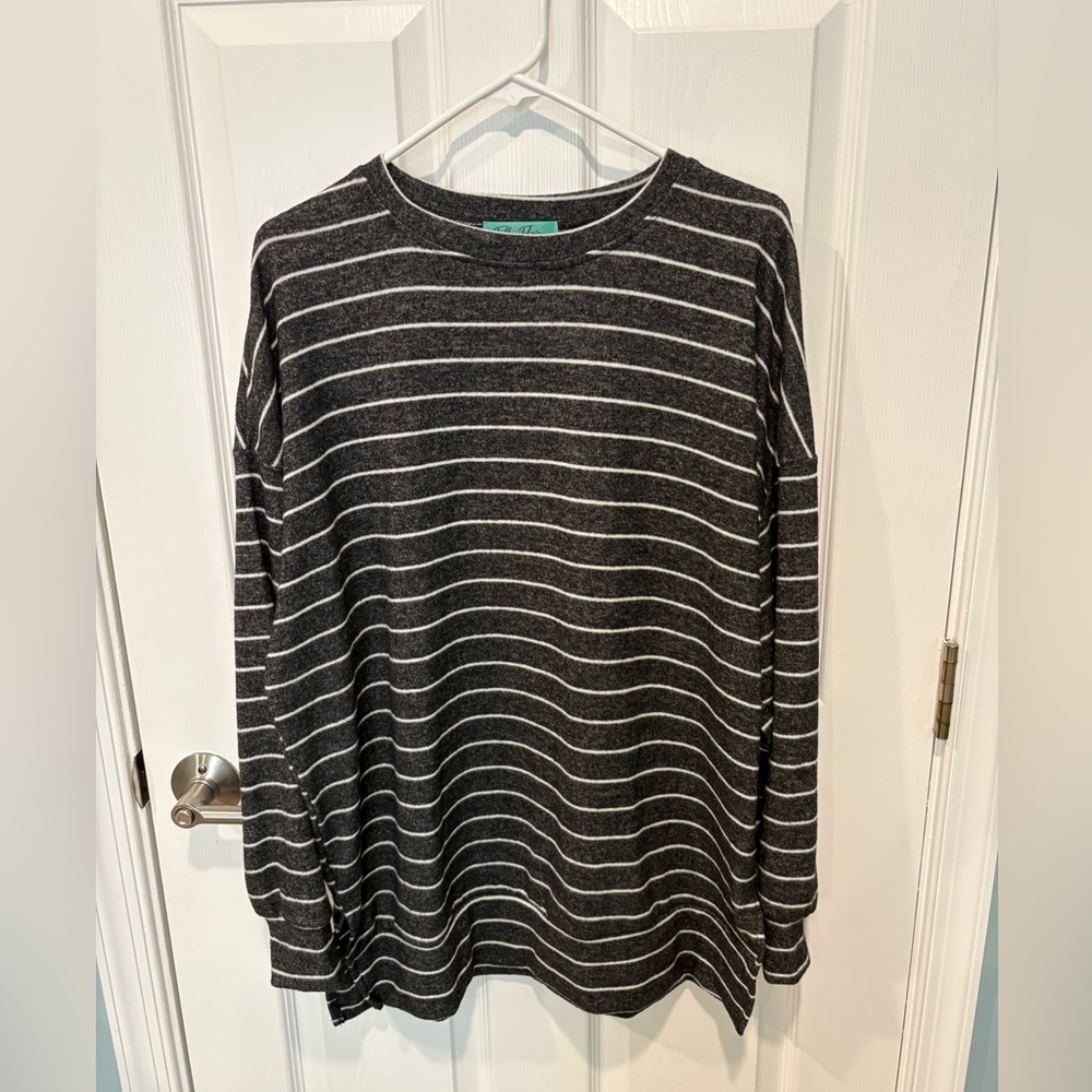 Charcoal & White Striped Top, by Filly Flair Boutique. New, size medium.